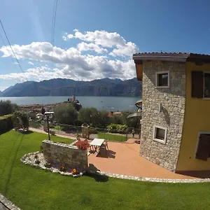 Apartment La Perla Italy
